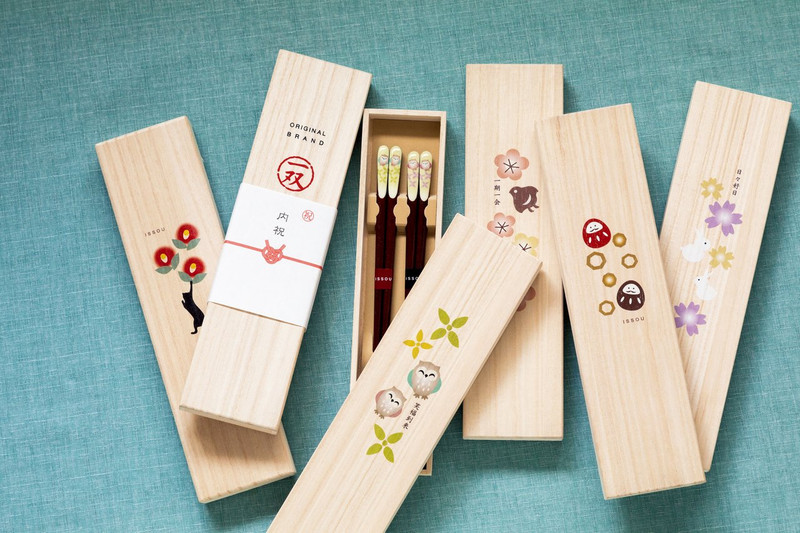 How to Choose Japanese Chopsticks as a Gift: Meanings, Sizes, and Pairs