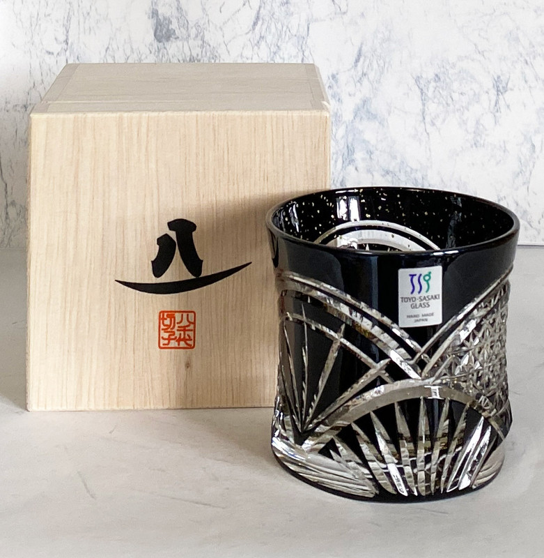 Yachiyo Kiriko Japanese glass Rock whiskey cup Black Sumi ink Yaebashi