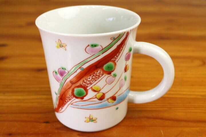 Kutani yaki porcelain Japanese Tea mug coffee cup Waterside flowers Ginshu