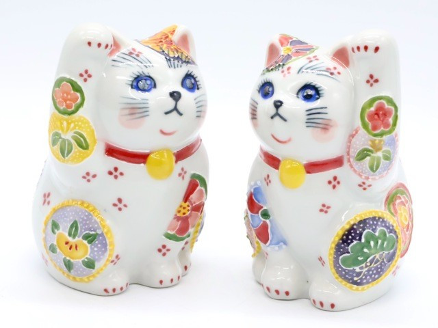 Kutani ware Maneki neko Pair Japanese Lucky cat Icchin Auspicious motif Japan