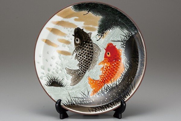 Kutani ware Decorative plate 31cm Koi Carp Waterfall Japan Fukuda Yoshinori