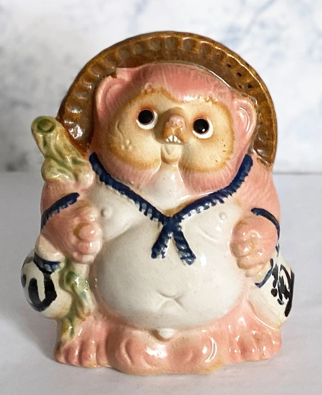 Tanuki Shigaraki yaki ware Chinese Racoon Dog Neo Tanuki Pink Figure Japan 5g