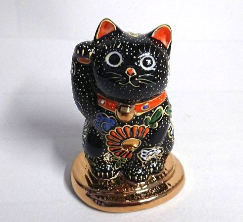 Maneki neko Japanese lucky cat Kutani yaki Kuromori 3' 10cm