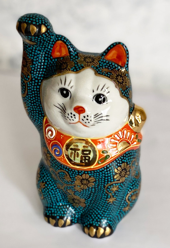 Details about   Maneki neko Lucky cat Kutani yaki porcelain Aochibu Right hand up From Japan 