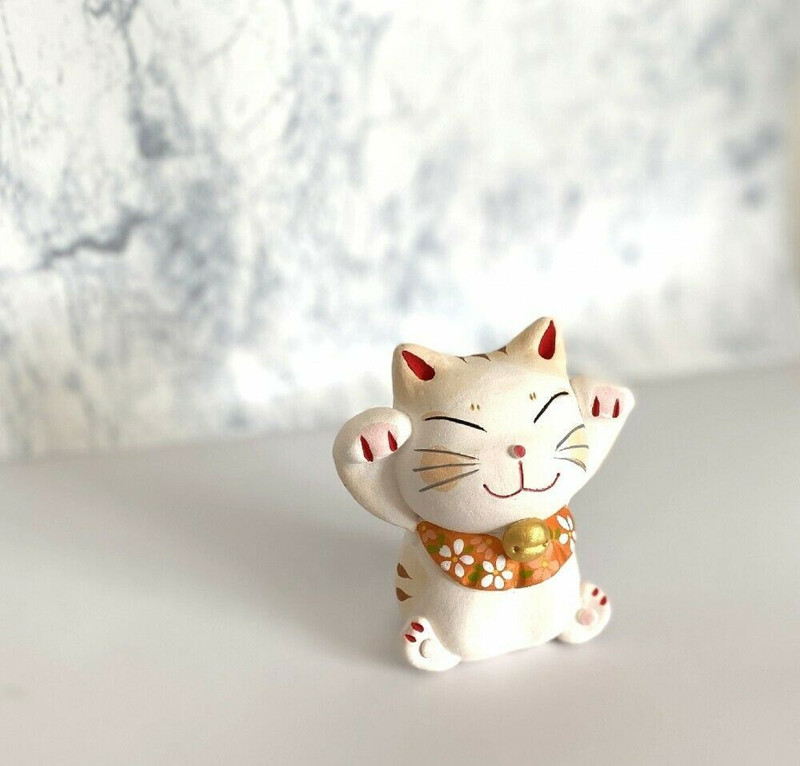 MANEKI NEKO Japanese lucky cat Seto yaki Both hand Up Handcraft Smile Japan