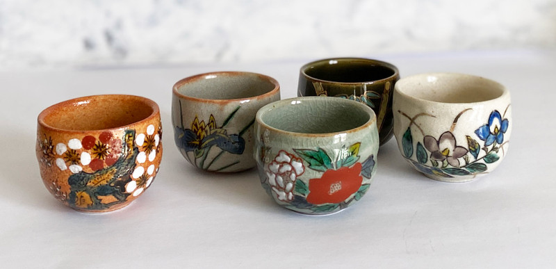 Kutani yaki porcelain ware Sake Cup Guinomi Glass flowers Motif set of 5 Japan