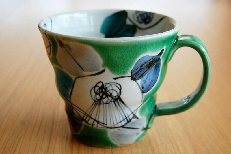 Kutani yaki Mug Tea Coffee Soup Cup Handpaint camellia Green Made in Japan