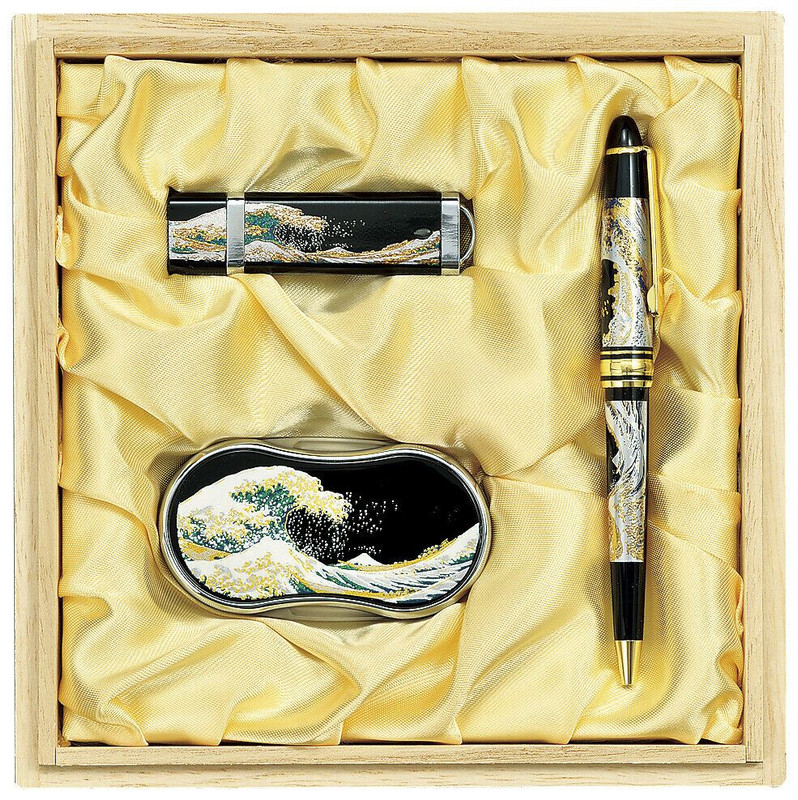 Maki-e Urushi Japanese Stationary Pen LED Loupe USB Drive set Hokusai Japan