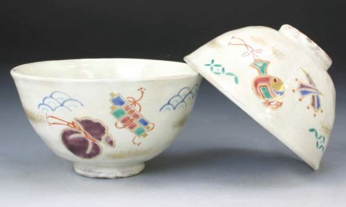 Pair Japanese Chawan Rice Bowl Kyo Kiyomizu yaki ware Treasure crest Japan