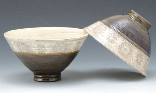 Pair Japanese Chawan Rice Bowl Kyo Kiyomizu yaki ware Ameyu Inka crest Japan