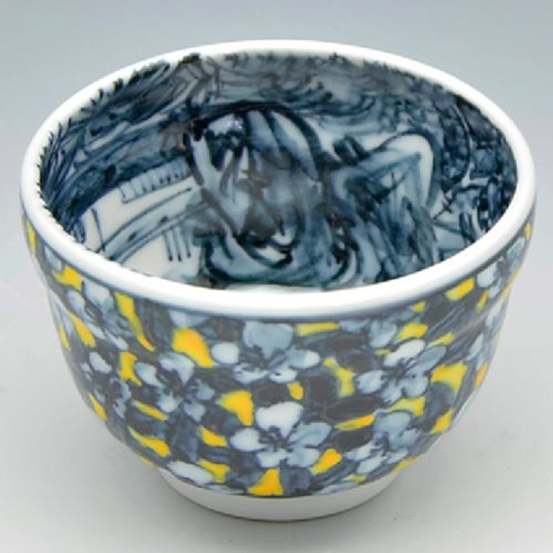 Kyo Kiyomizu yaki ware Japanese Sake cup Guinomi Landscape and Florets Japan