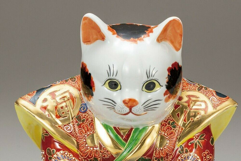 Maneki neko Kutani yaki ware Japanese lucky cat Fukusuke Mori w