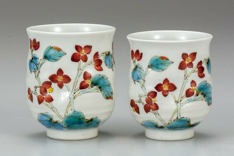 Pair Yunomi Kutani yaki ware Japanese green tea cup Hardy begonia Yuka Hirano