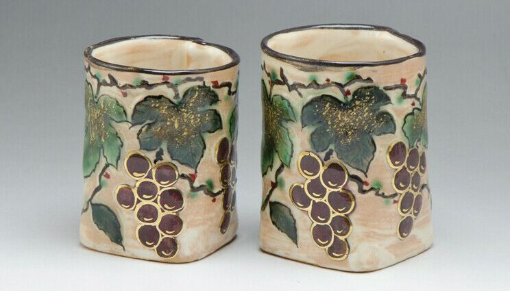 Pair Yunomi Kyo Kiyomizu yaki ware Japanese Tea cup Uki Hana Budo Grape Japan