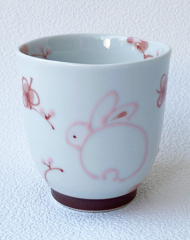 Yunomi Japanese tea cup Arita porcelain Hana Usagi rabbit made in Japan