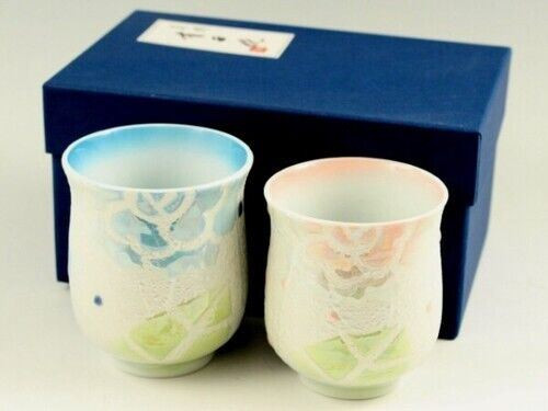 Pair Arita yaki Porcelain Yunomi Japanese Green Tea Cup Raster Rose Pink Blue