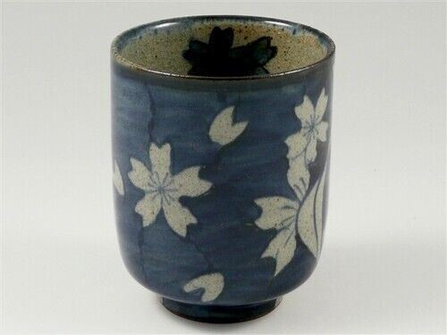Arita yaki ware Japanese Green Tea cup Yunomi Sakura Runningwater Blue L