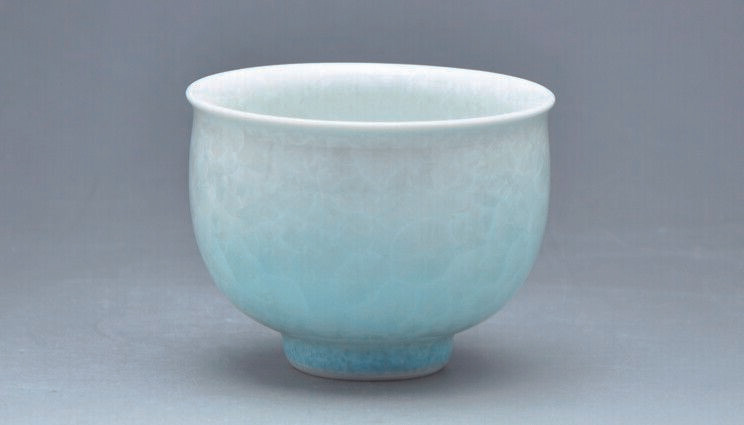 Yunomi Sencha Kyo Kiyomizu yaki Japanese tea cup Crystal flower White Light blue