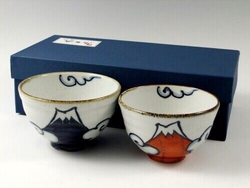 Pair Arita yaki porcelain Japanese Rice bowl Gohan Blue and Red Fuji Auspicious