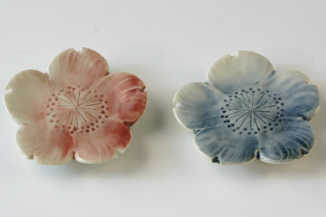 Hashioki Japanese chopstick rest Kyo Kiyomizu yaki Sakura cherryblossom set of 2