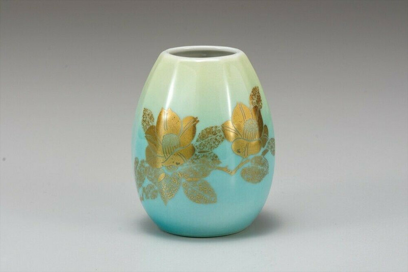 Kutani yaki ware Japanese Flower pot Vase Gold Sazanka Camellia motif Japan