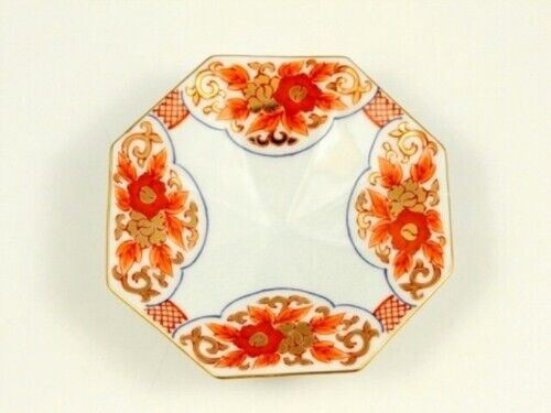 Arita yaki porcelain Japanese small plate Teshio-zara Flower Arabesque Octagon