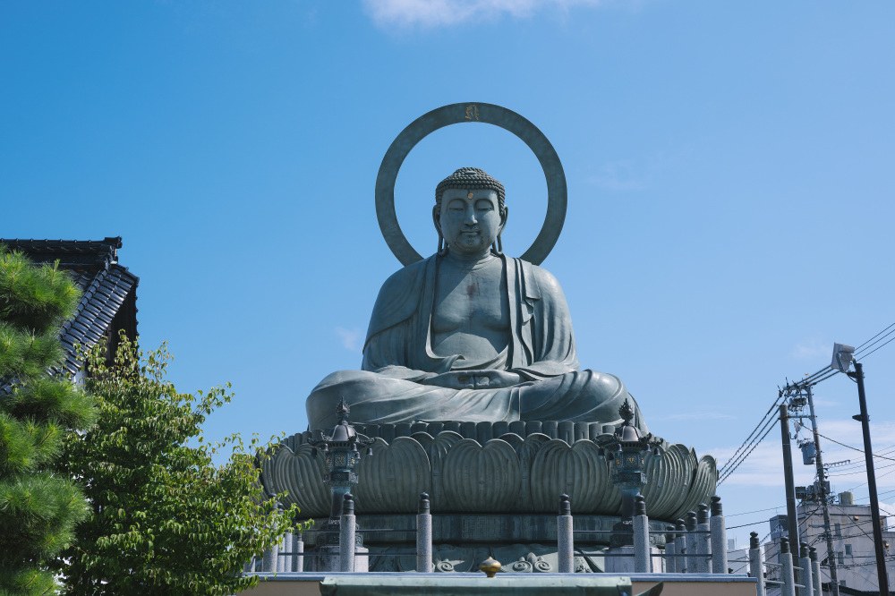 Takaoka Metalwork — Where Temple Bells and Tea Vessels Are Born