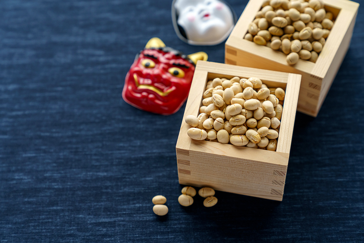 Setsubun in Japan: Bean-Throwing, Oni, Ehomaki, and a Seasonal Table in Early February