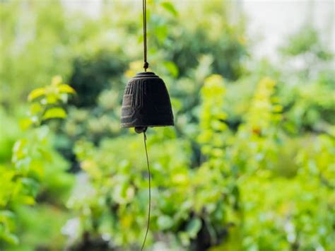 Let the Sound Bring Coolness – Nambu Ironware and Takaoka Copper Wind Chimes