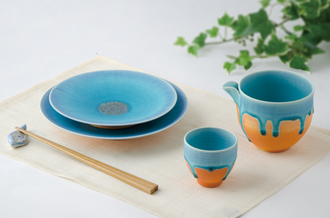Cool Down Your Summer Table: Blue-Glazed Japanese Tableware & Refreshing Styling Ideas