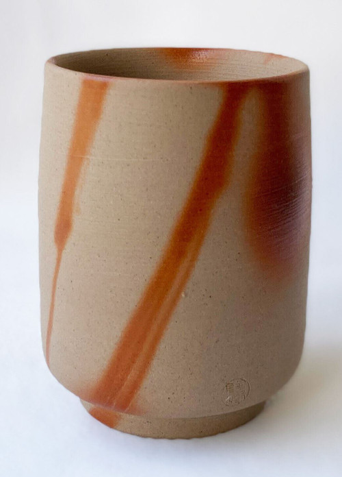 A Bizen hidasuki yunomi tea cup from the Tosho kiln