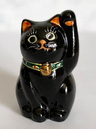 Maneki neko Japanes lucky cat Kutani porcelain black cat Kuroneko