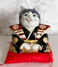 Fukusuke Japanese luckycat Maneki neko Kutani yaki porcelain Purple Hakama Kimono 6go Made in Japan