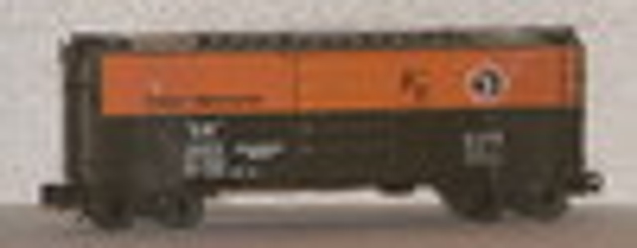 Weaver GN  (org/grn, PC) 40' PS-1 box car, 3 rail or 2 rail