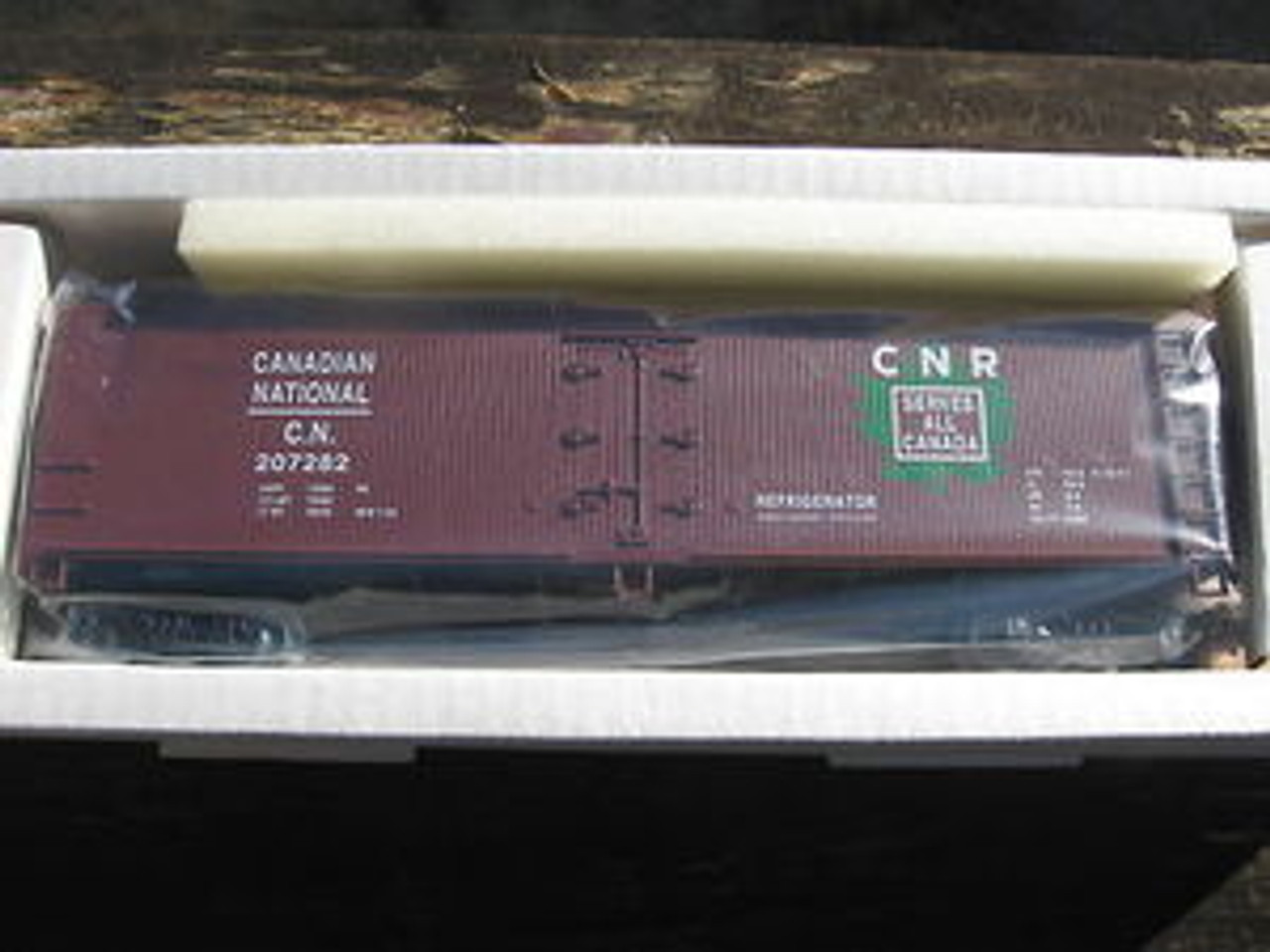 Crown (Weaver) CN 40' Reefer, 3 rail or 2 rail