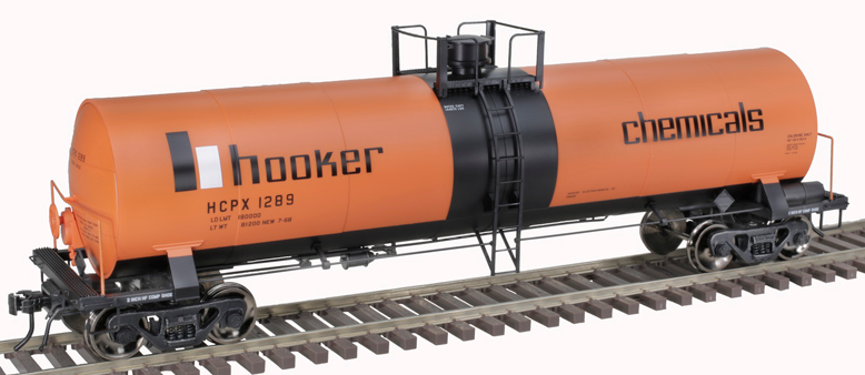 Atlas O Hooker chem (orange) 17,360 gallon  tank car, 3 or 2 rail