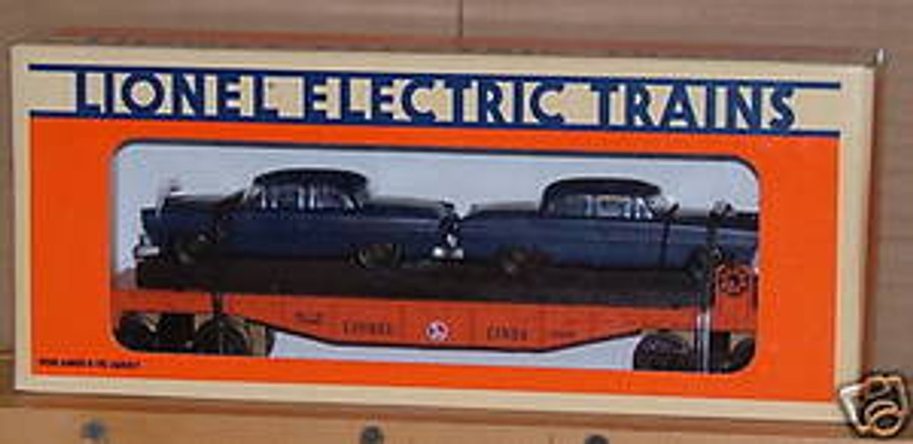 Lionel  Traditional size Flat car with 2 automobiles