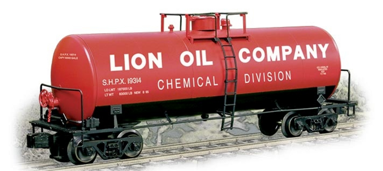 Weaver Lion Oil 40' tank car, 3 rail or 2 rail