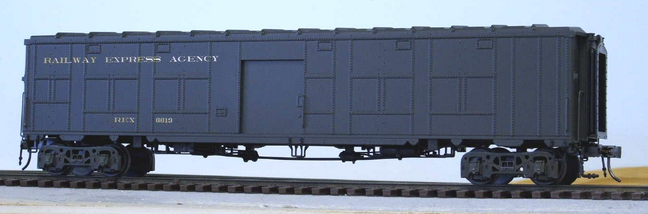 Weaver  O REA pullman green Baggage/express converted troop car, 2 rail, or coverted to 3 rail with bettedorf trucks