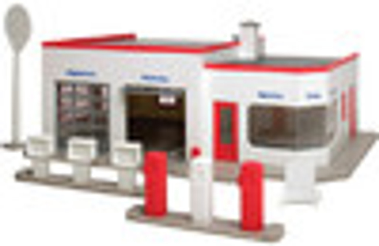Lionel  O gauge "cowens Towing Garage"  Gas Station, Built up and ready to use