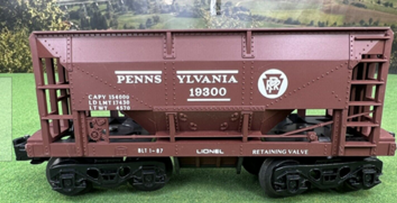 Lionel  PRR (plastic trucks)  Ore car, 3 rail