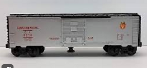 Lionel  traditional size  CP Operating  box car, 3 rail