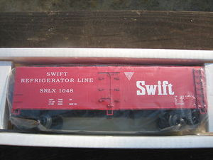 Crown (Weaver) Swift Refrigerator Line 40' Reefer, 3 rail or 2 rail