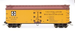Atlas O Santa Fe (early) 40' wood reefer, 3 rail or 2 rail  car