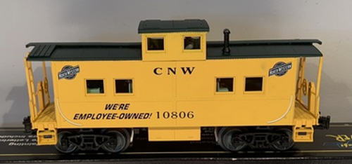 Weaver CNW center cupola caboose, 3 rail with interior and lights