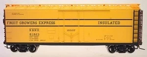 Pair of Atlas O FGE/RBNX 40' (bunkerless) plug door reefers, 3 rail or 2 rail