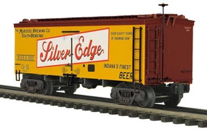 MTH Premier Muessel Brewing Co 36' wood reefer,  3 rail or 2 rail