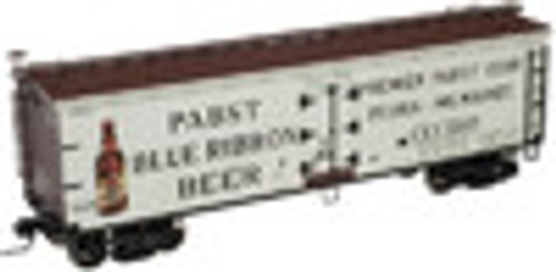 Atlas O Pabst Beer  (blue ribbon)40' wood reefer, 3 rail or 2 rail