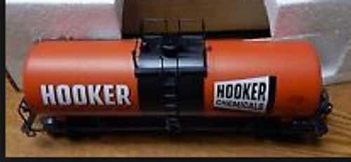 Weaver Hooker Chemical  (classic scheme) 40' tank car, 3 rail or 2 rail