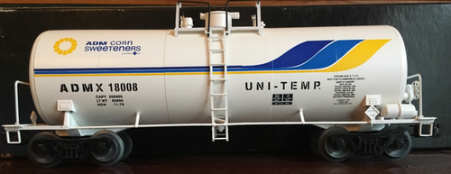 Weaver ADM (white) 40' tank car, 3 rail or 2 rail